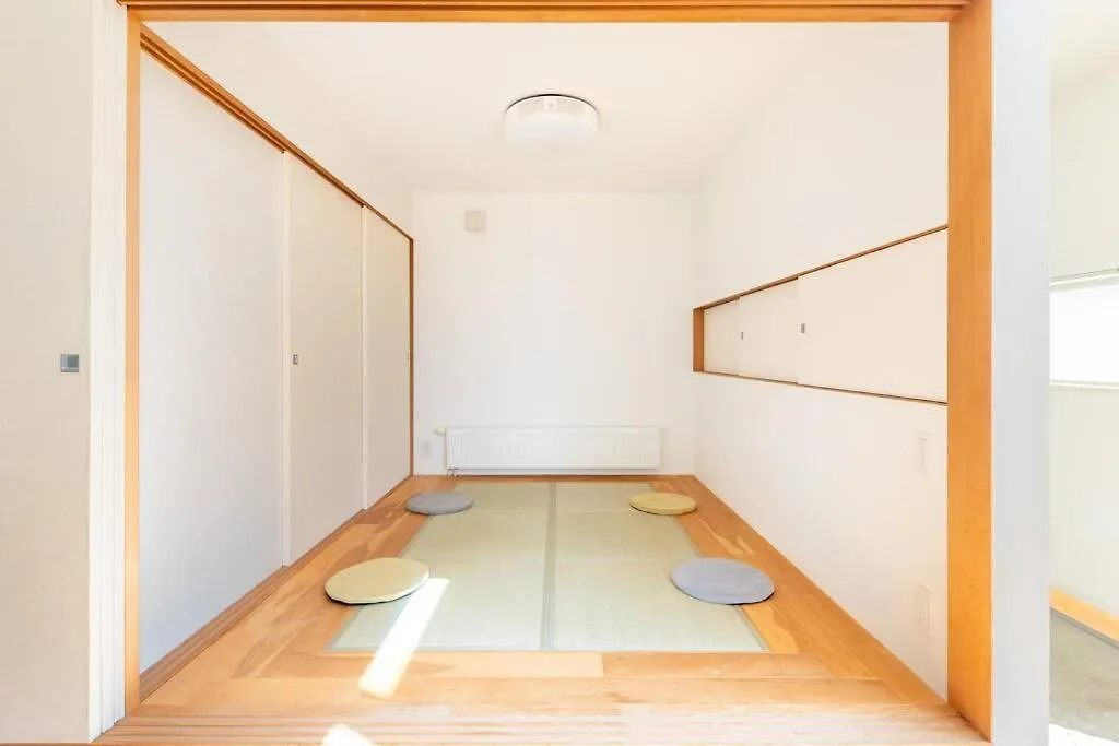 Villa One House Naganuma Maoi